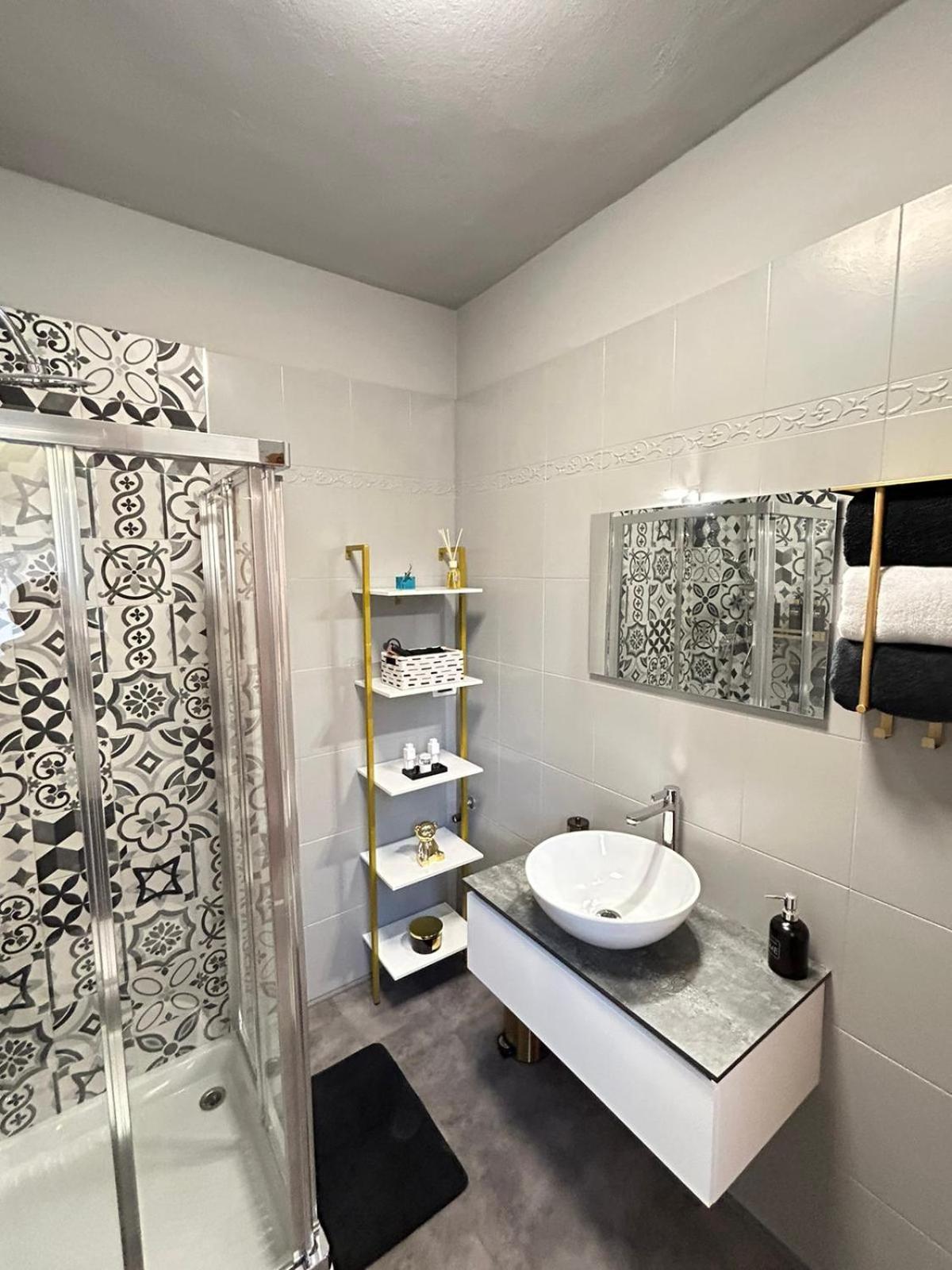 Apartment 31 -